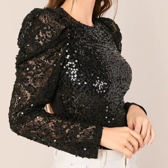Tops - Black Lace Sleeve Sequin Top in XL